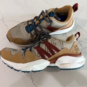 Vintage Oakley Travel Inspired Chunky Sneakers Beige Brown Blue